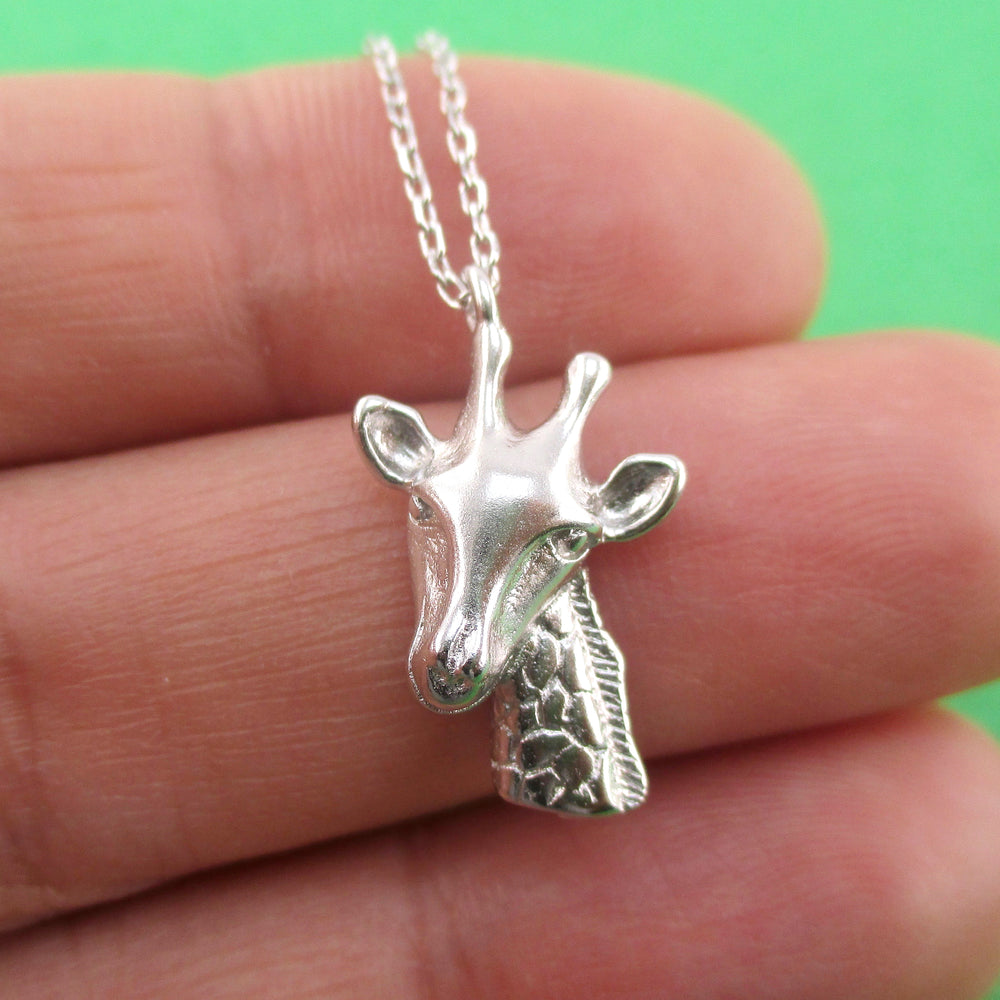 3D Detailed Miniature Giraffe Shaped Animal Jewelry Pendant Necklace in Silver