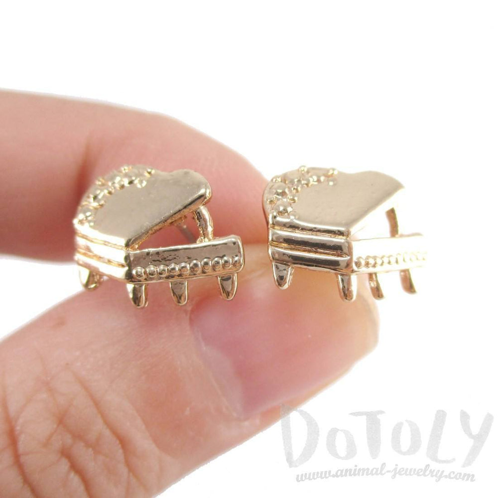 3D Grand Piano Shaped Music Themed Stud Earrings in Gold | DOTOLY | DOTOLY