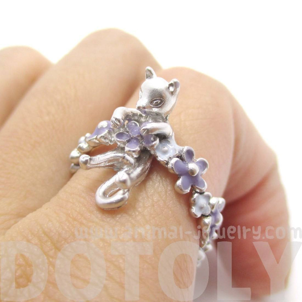 3D Kitty Cat Shaped Animal Ring on a Floral Band in Silver | DOTOLY