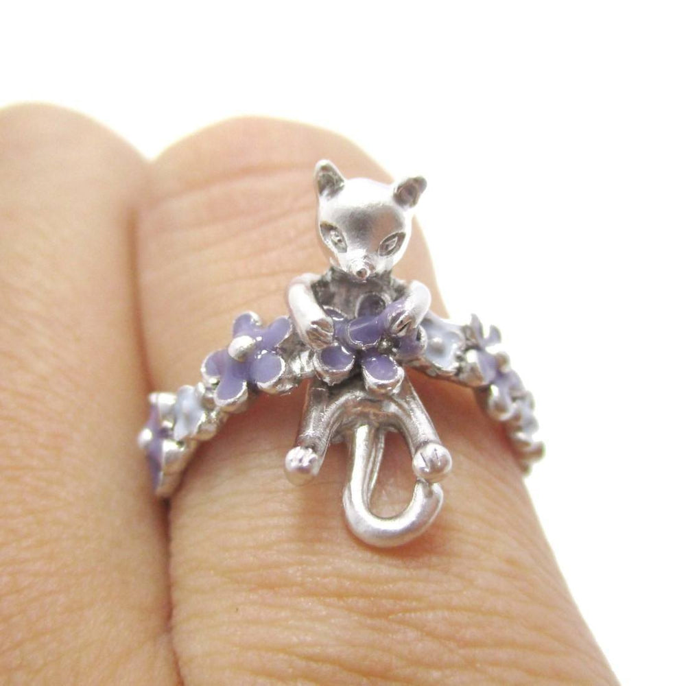 3D Kitty Cat Shaped Animal Ring on a Floral Band in Silver | DOTOLY