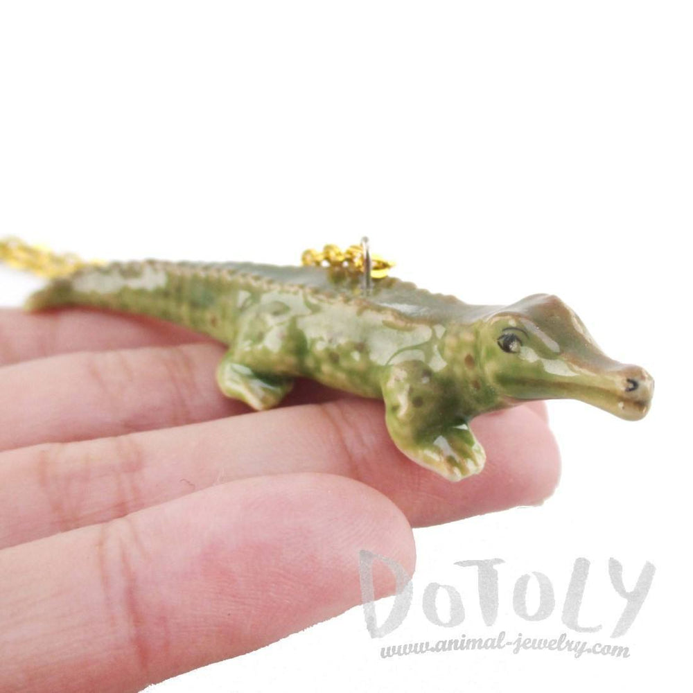 3D Porcelain Crocodile Shaped Ceramic Pendant Necklace | DOTOLY