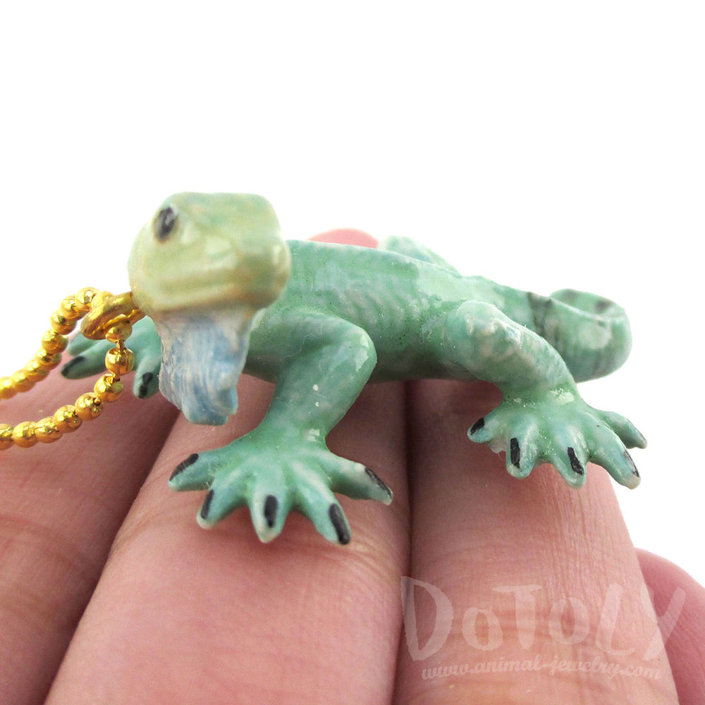 3D Porcelain Green Iguana Lizard Shaped Ceramic Pendant Necklace
