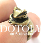 Frog Toad Animal Wrap Around Hug Ring in Brass - Size 4 to 9 Available | DOTOLY