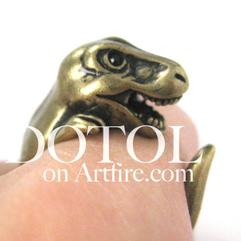 dinosaur-t-rex-prehistoric-animal-wrap-ring