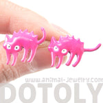 Petrified Scaredy Kitty Cat Animal Stud Earrings in Pink | DOTOLY | DOTOLY
