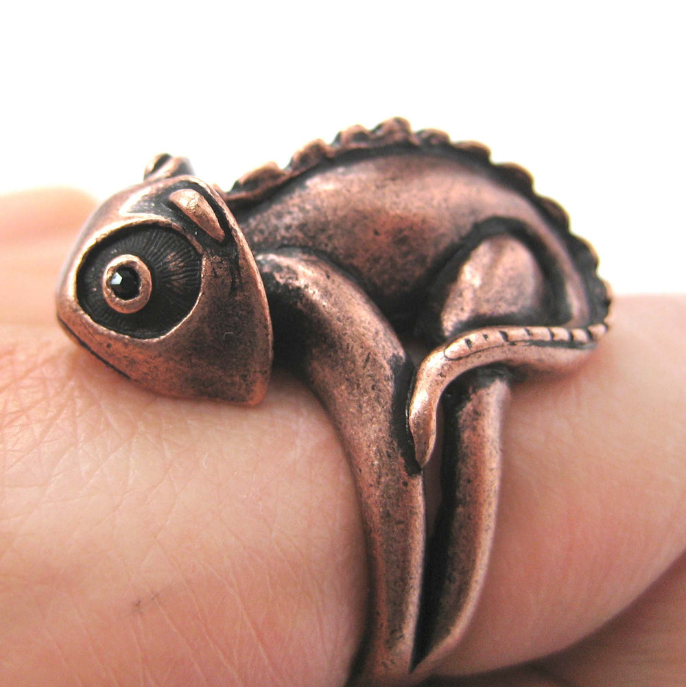 3D Adjustable Iguana Chameleon Animal Wrap Around Hug Ring in Copper | DOTOLY