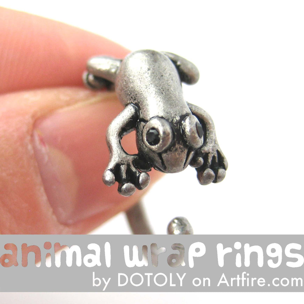 Leap Frog Realistic Animal Ring in Silver - Size 4 to 8.5 Available | DOTOLY