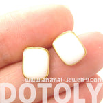 classic-rectangular-stud-earrings-in-white-on-gold-dotoly
