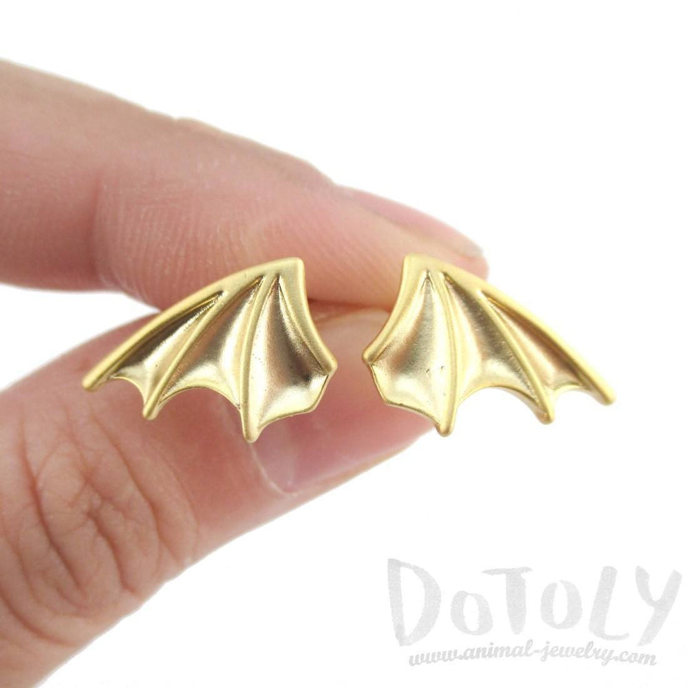 Detailed Bat Wings Shaped Stud Earrings in Gold