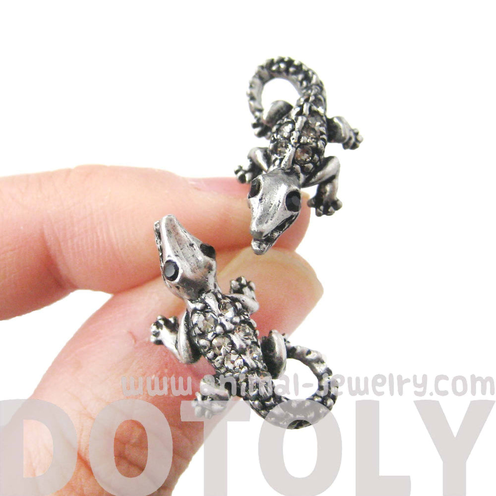 detailed-crocodile-alligator-lizard-shaped-stud-earrings-in-silver-with-rhinestones