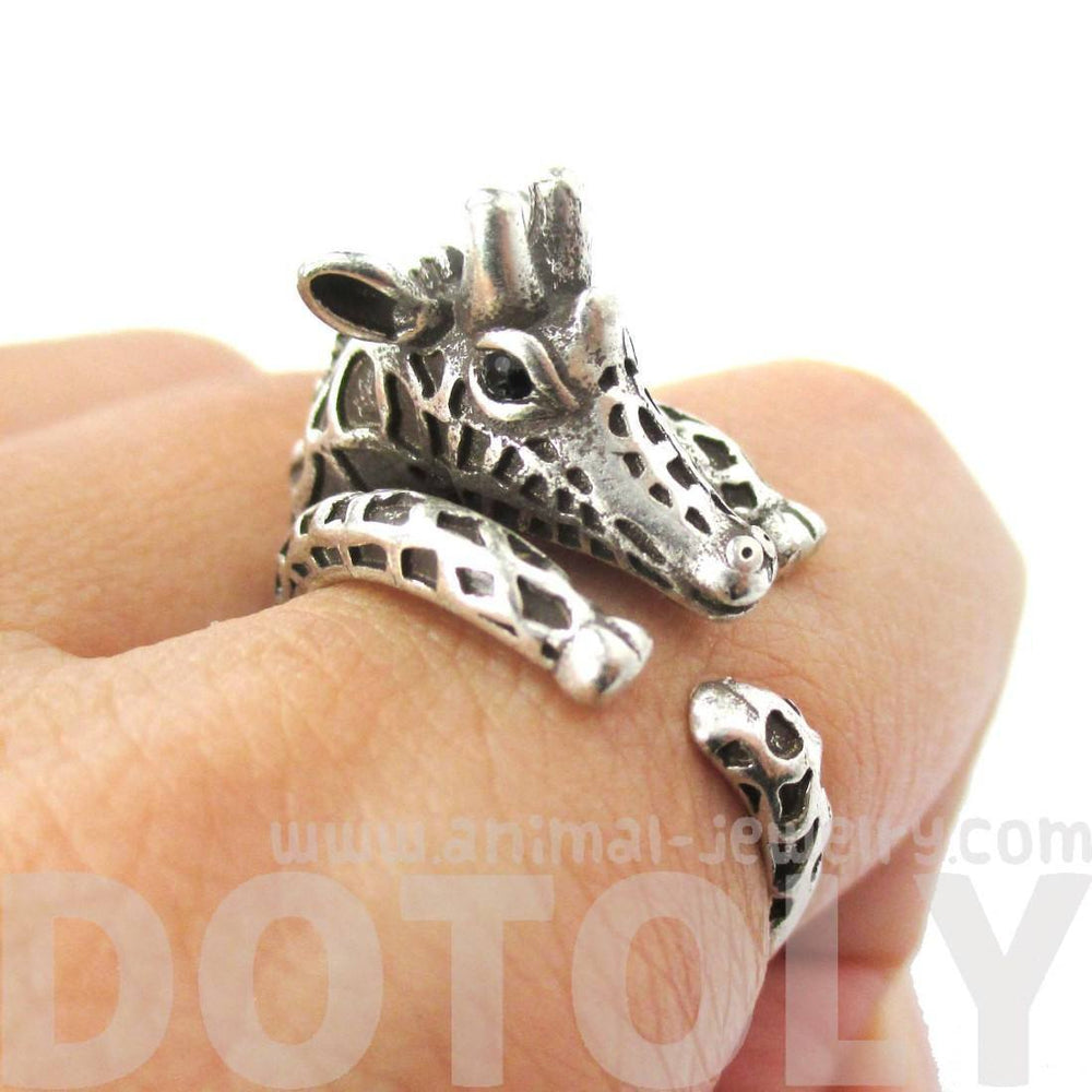 Detailed Giraffe Shaped Animal Print Ring in Silver | Animal Jewelry