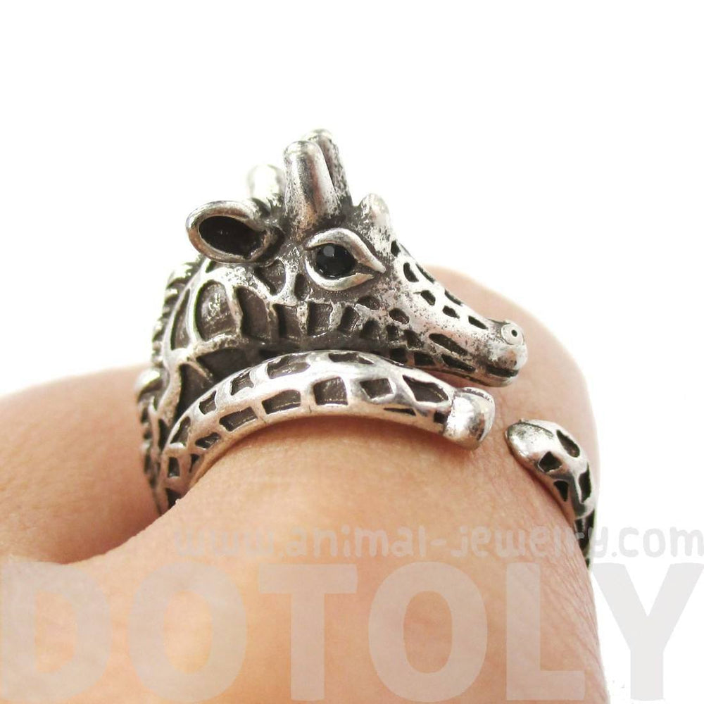 Detailed Giraffe Shaped Animal Print Ring in Silver | Animal Jewelry