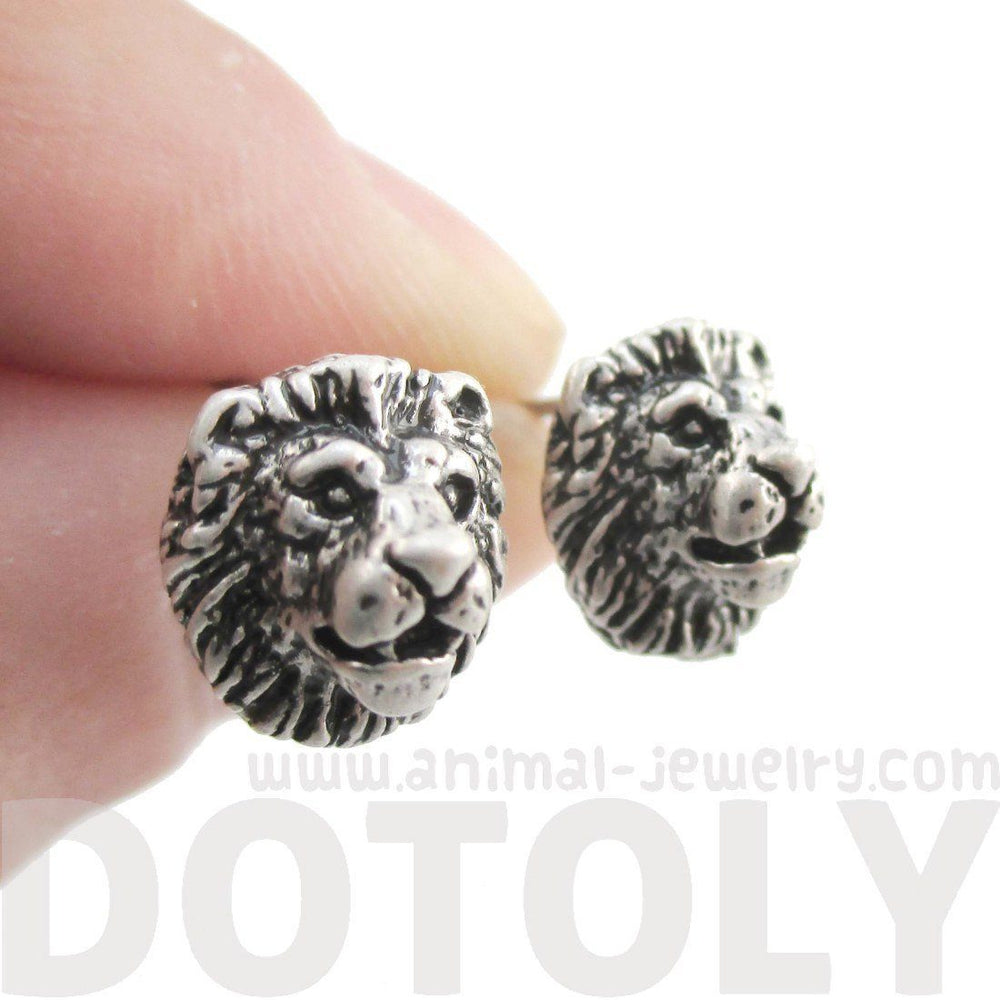 Detailed Lion Face Shaped Stud Earrings in Silver