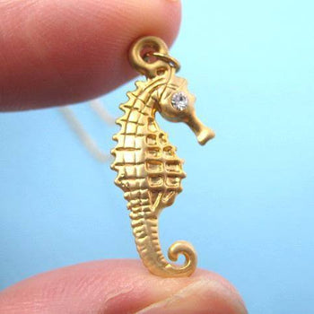 Realistic Seahorse Pendant Fish Animal Necklace in Gold | DOTOLY | DOTOLY
