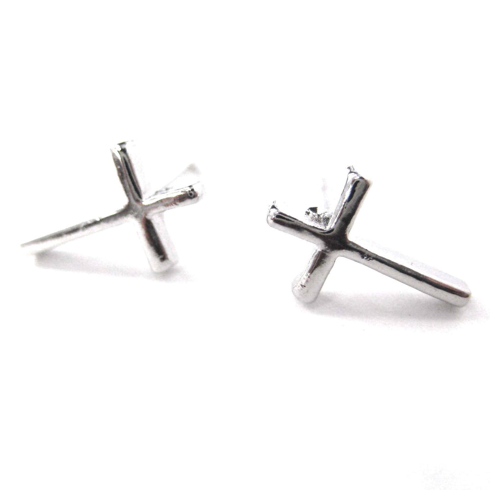 small-simple-cross-shaped-stud-earrings-in-silver