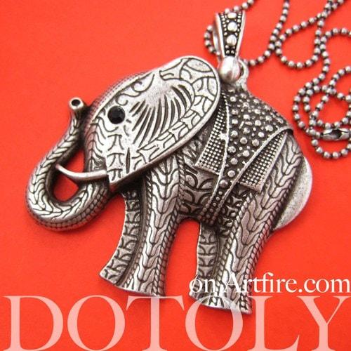 large-detailed-elephant-animal-charm-necklace-in-silver