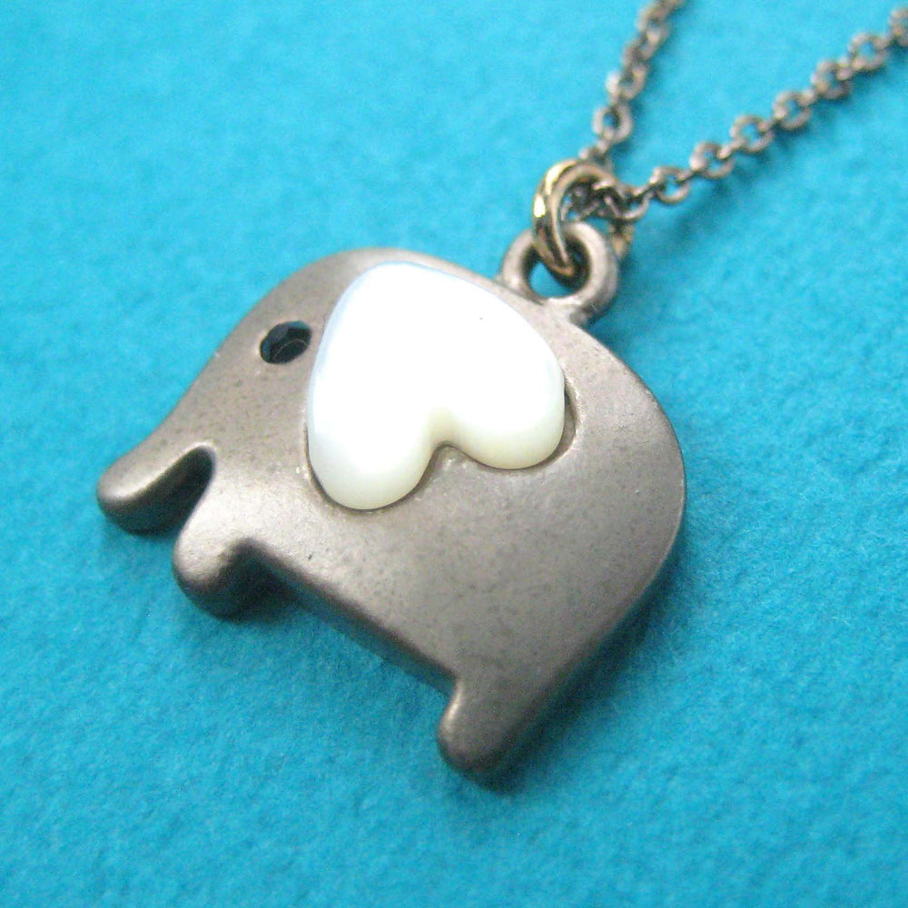 small-elephant-animal-charm-necklace-in-dark-silver-with-heart