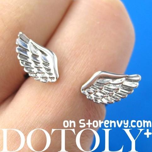 Angel Wings Adjustable Ring with Feather Detail in Silver | DOTOLY