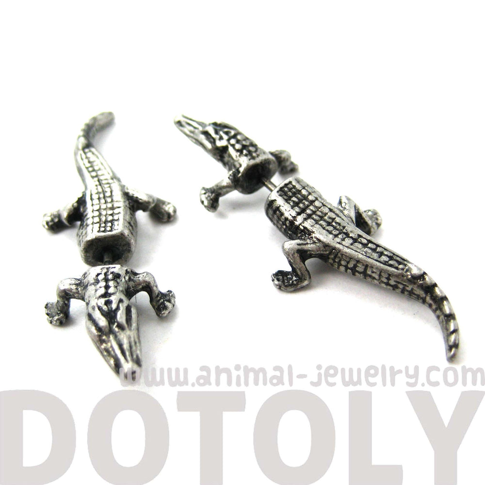 fake-gauge-earrings-alligator-crocodile-animal-shaped-stud-plug-earrings-in-silver