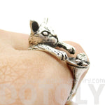 Kitty Cat Eating Fish Shaped Animal Wrap Ring in Silver | US Sizes 7 to 9 | DOTOLY