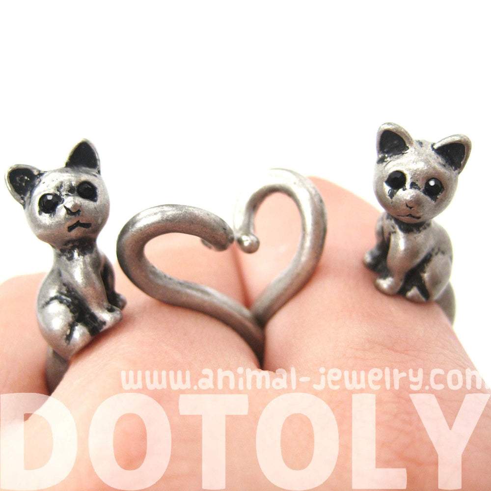 Kitty Cat Left Facing Animal Wrap Around Ring in Silver - Sizes 5 to 9 Available | DOTOLY