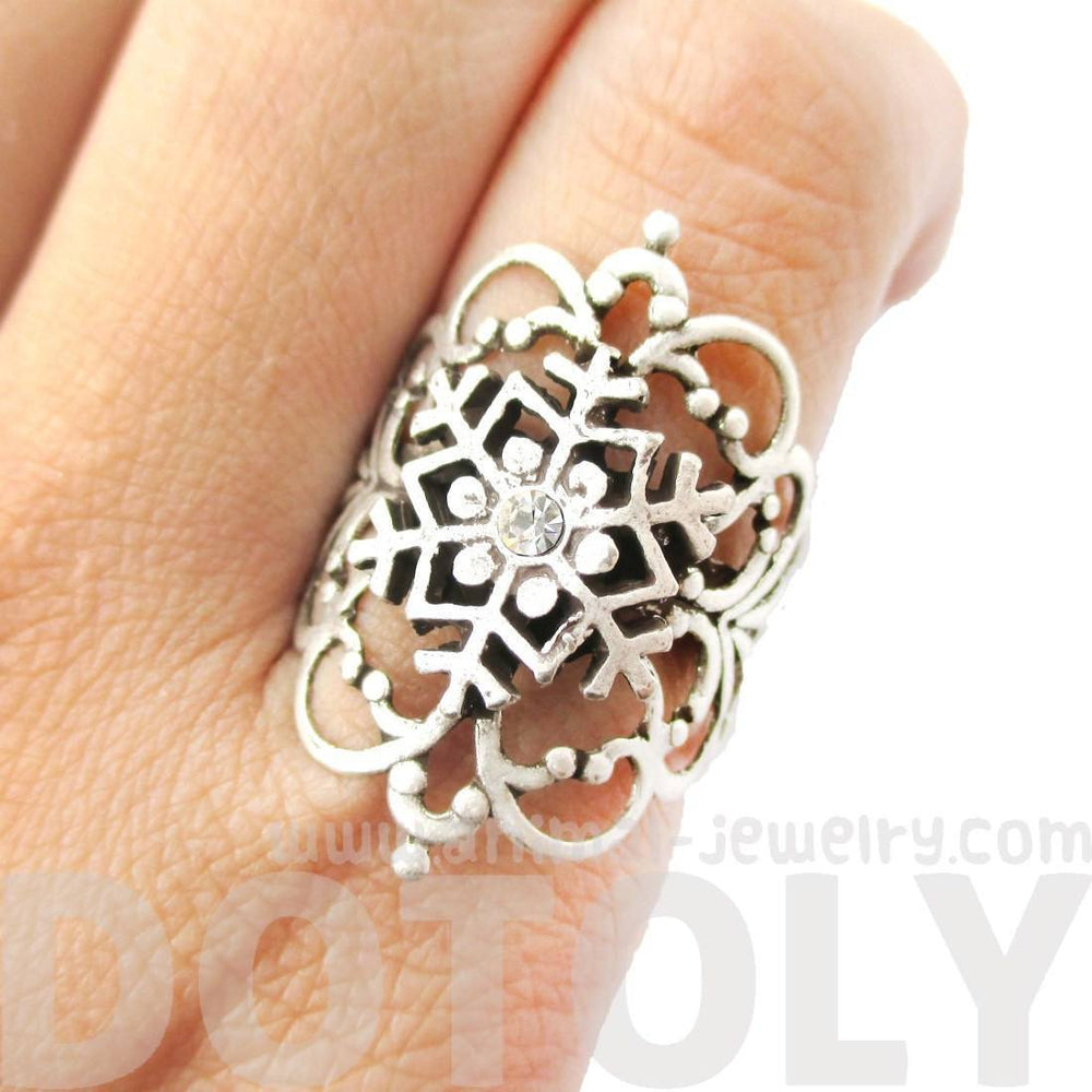 Elegant Antique Silver Floral Filigree And Snowflake Shaped Ring