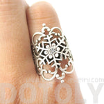 Elegant Antique Silver Floral Filigree And Snowflake Shaped Ring