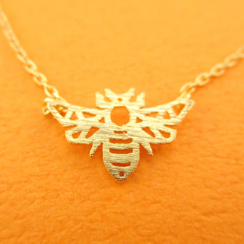 Queen Bumble Bee Outline Shaped Animal Pendant Necklace in Gold