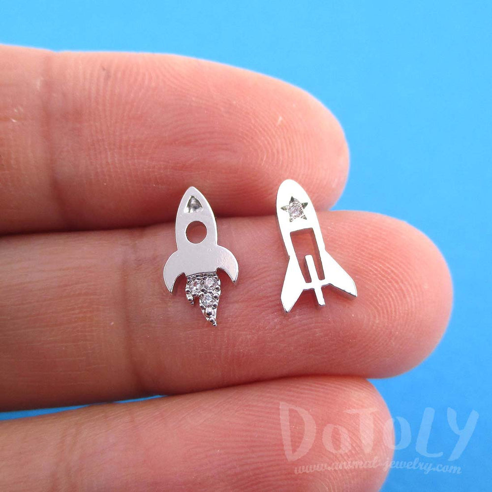 Spaceship starship Rocket Shaped Space Themed Stud Earrings in Silver