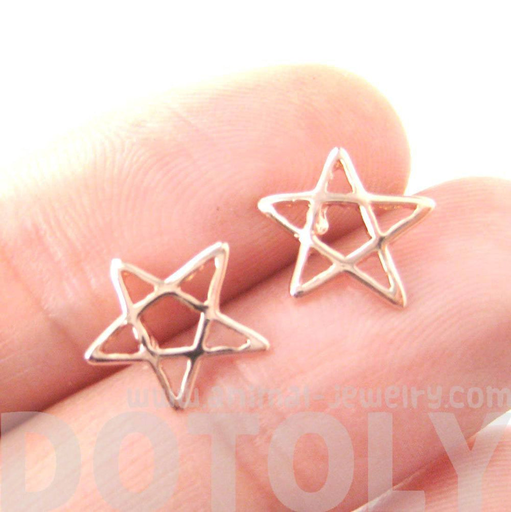 Star Shaped Outline Cut Out Stud Earrings in Rose Gold | DOTOLY | DOTOLY