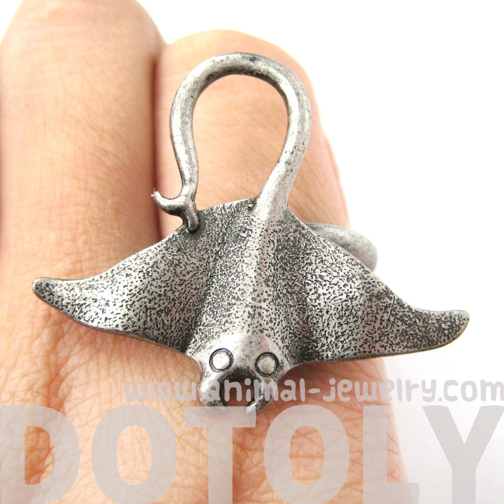 Stingray Adjustable Sea Animal Ring in Silver | Animal Jewelry | DOTOLY