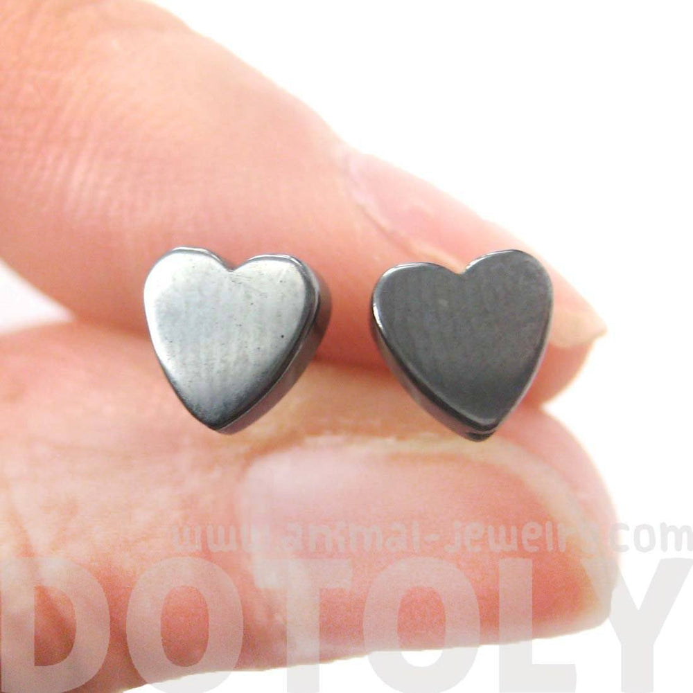 Tiny Classic Heart Shaped Stud Earrings in Gunmetal Silver | DOTOLY | DOTOLY
