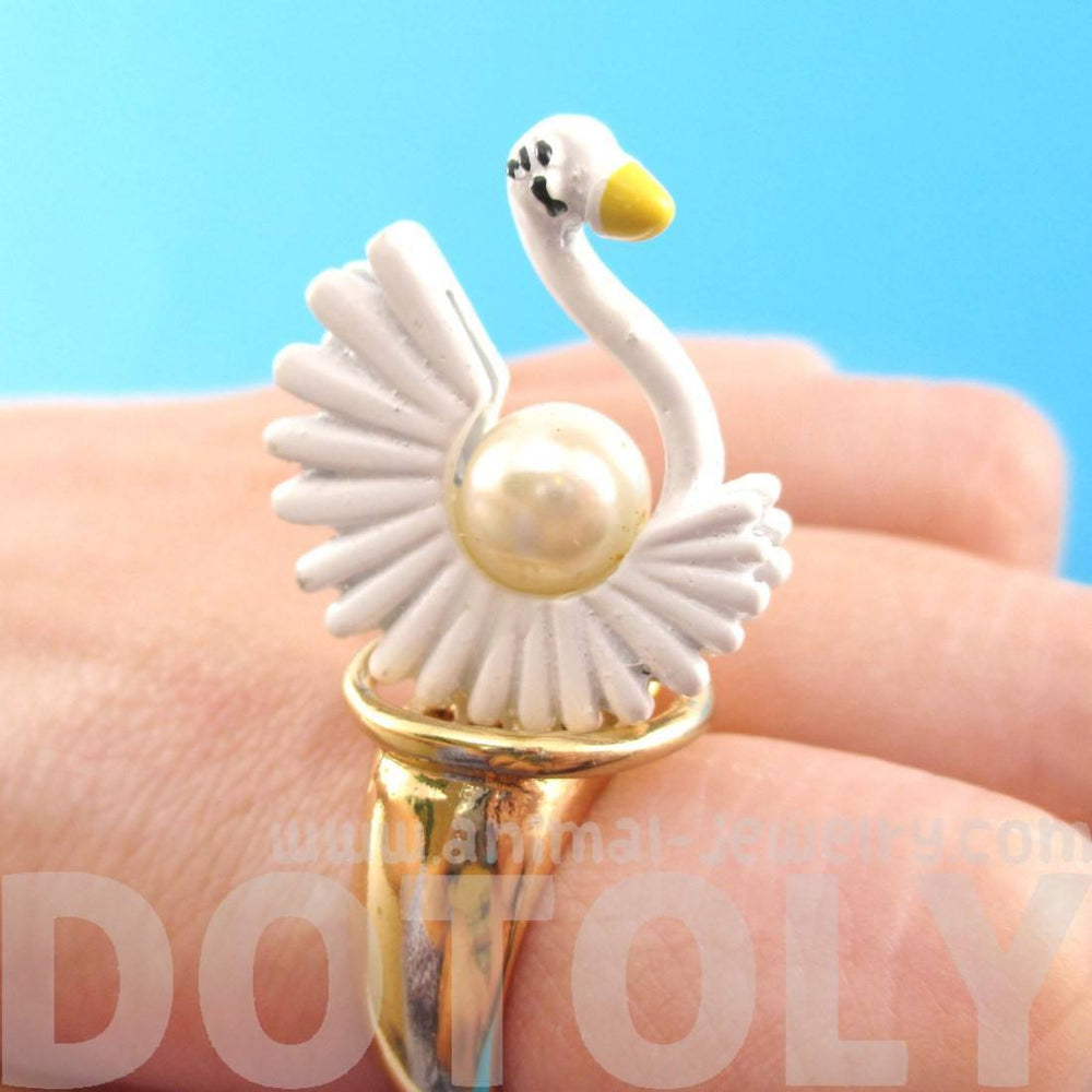 White Swan Shaped Animal Ring in Gold with Pearl Details | DOTOLY | DOTOLY