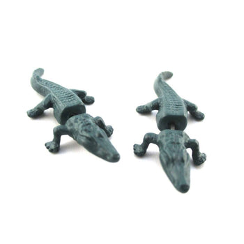 3D Alligator Crocodile Shaped Front and Back Stud Earrings in Green