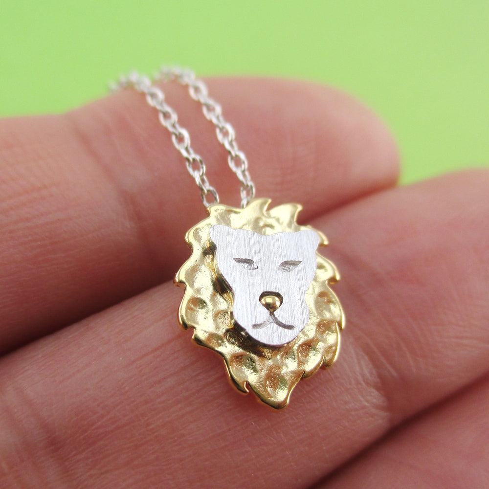 3D Fierce Lion Face Shaped Animal Themed Pendant Necklace in Silver