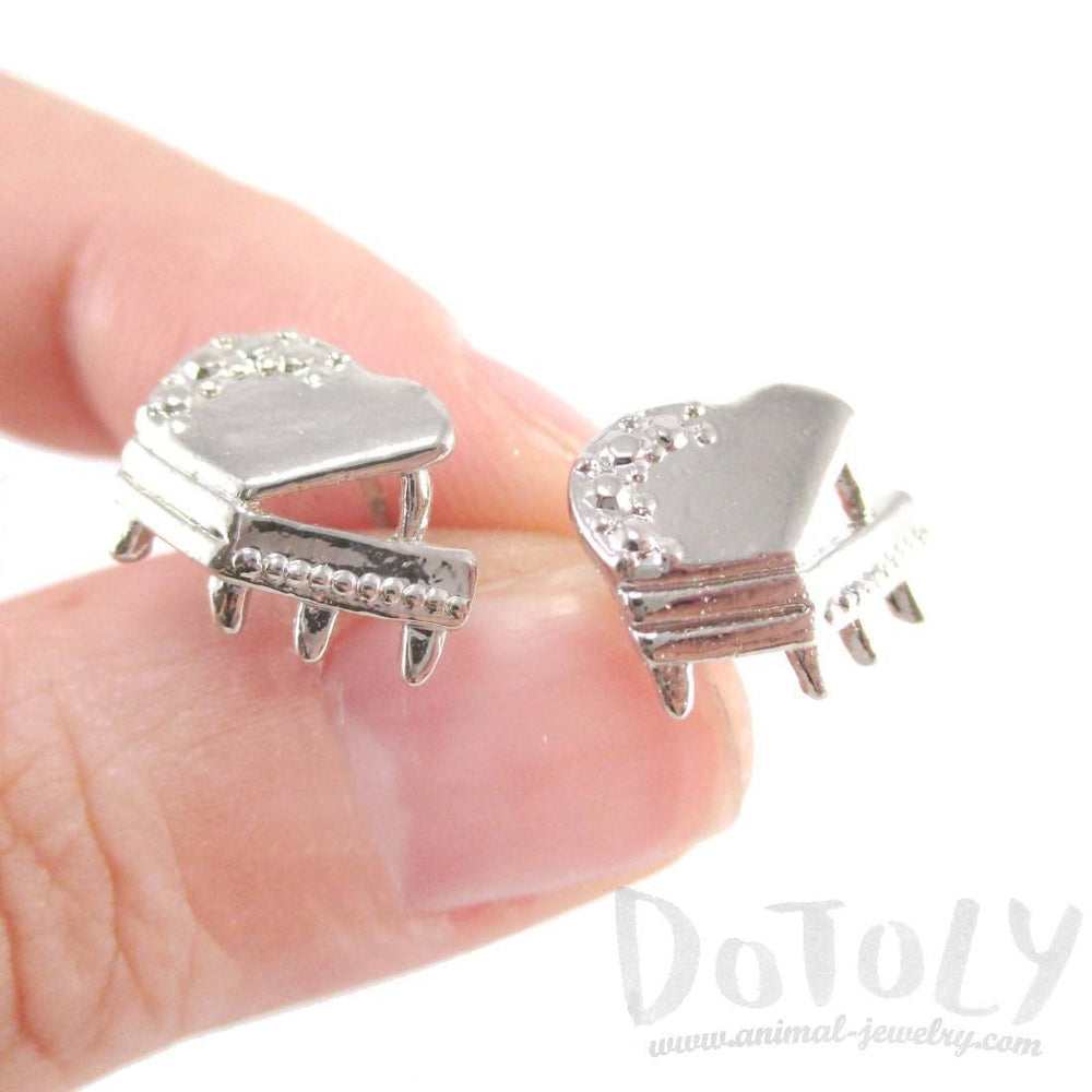 3D Grand Piano Shaped Music Themed Stud Earrings in Silver | DOTOLY | DOTOLY
