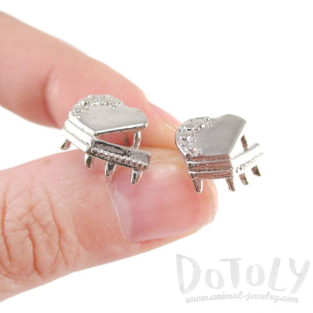 3D Grand Piano Shaped Music Themed Stud Earrings in Silver | DOTOLY | DOTOLY