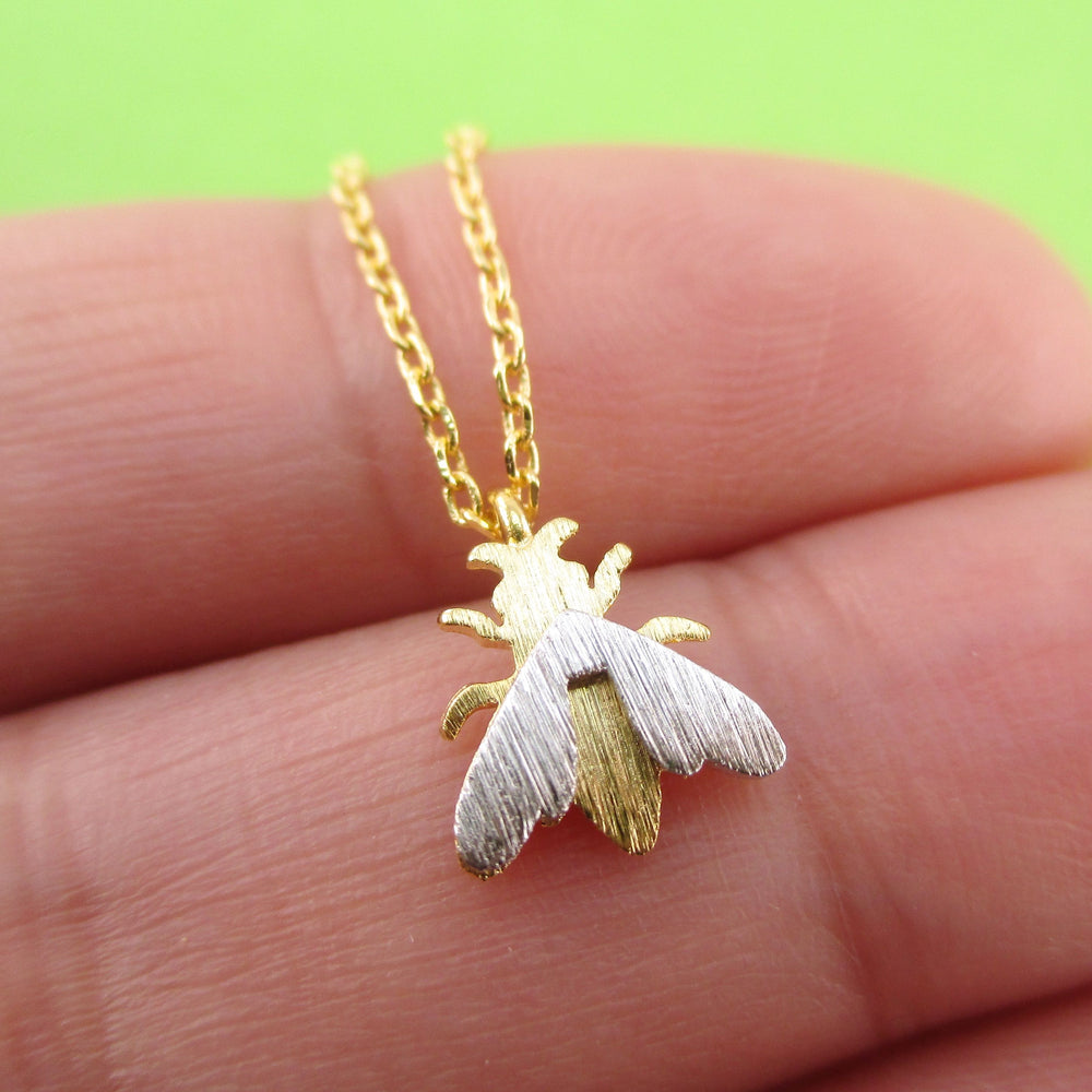3D Housefly Insect Bug Fly Shaped Pendant Necklace in Gold or Silver
