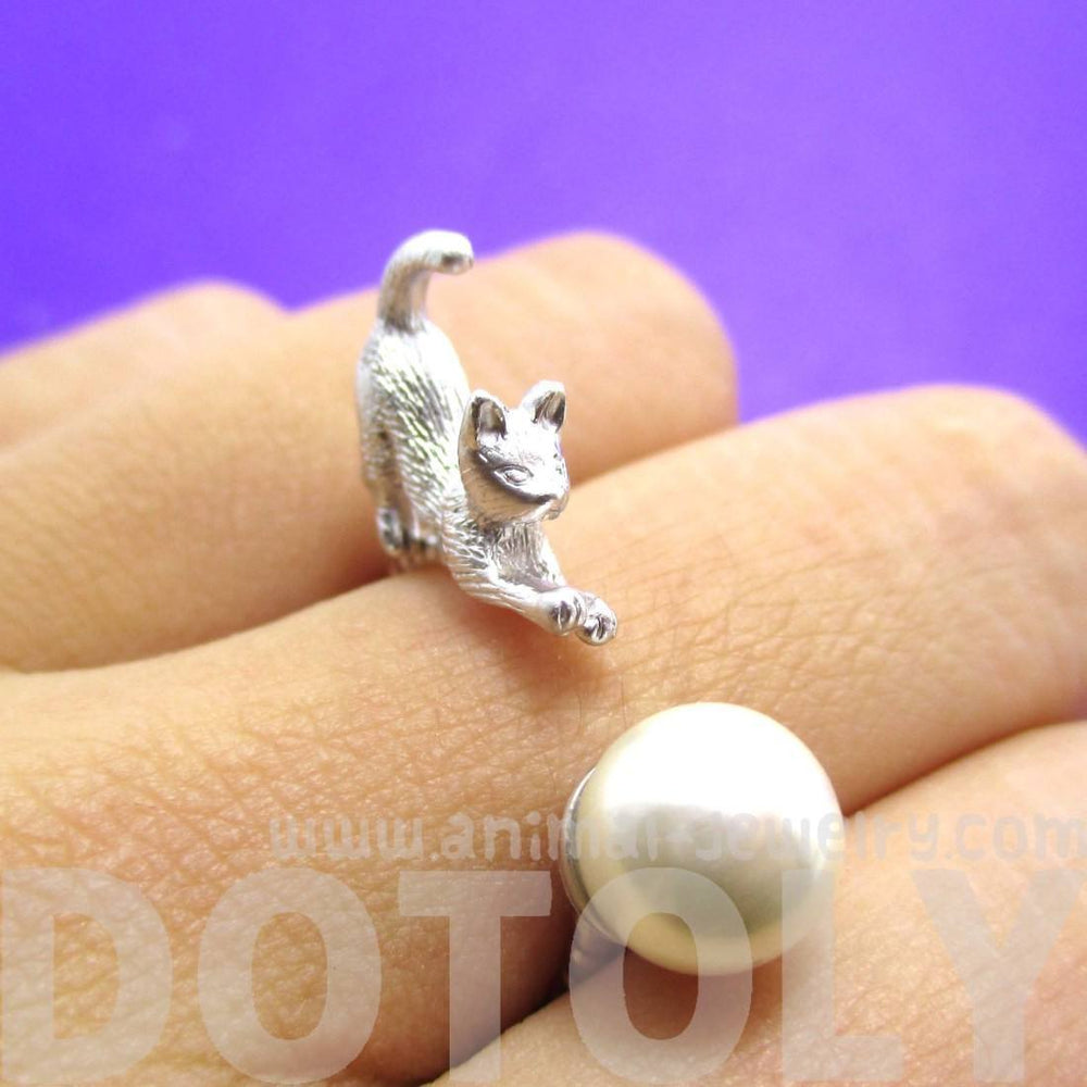 3D Kitty Cat Chasing a Pearl Ball Shaped Animal Ring in Silver | DOTOLY