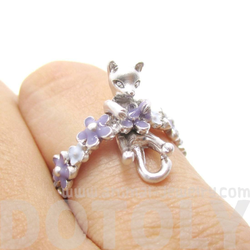 3D Kitty Cat Shaped Animal Ring on a Floral Band in Silver | DOTOLY