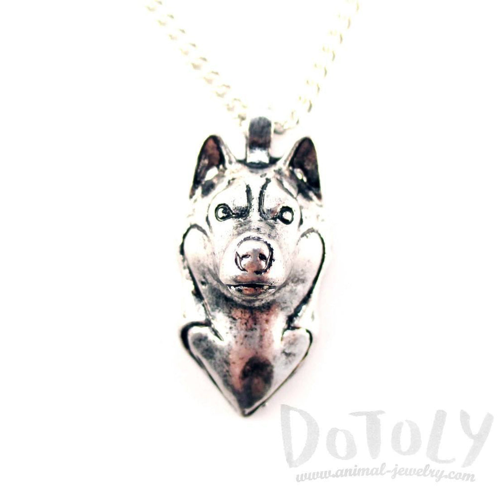 3D Lifelike Siberian Husky Face Shaped Pendant Necklace | Jewelry for Dog Lovers | DOTOLY