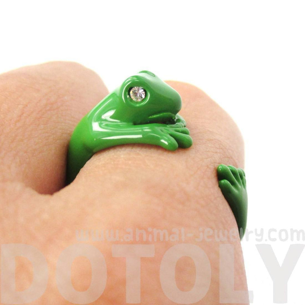 3D Lizard Gecko Frog Shaped Animal Wrap Around Ring in Green | Size 4 to 9 Available | DOTOLY