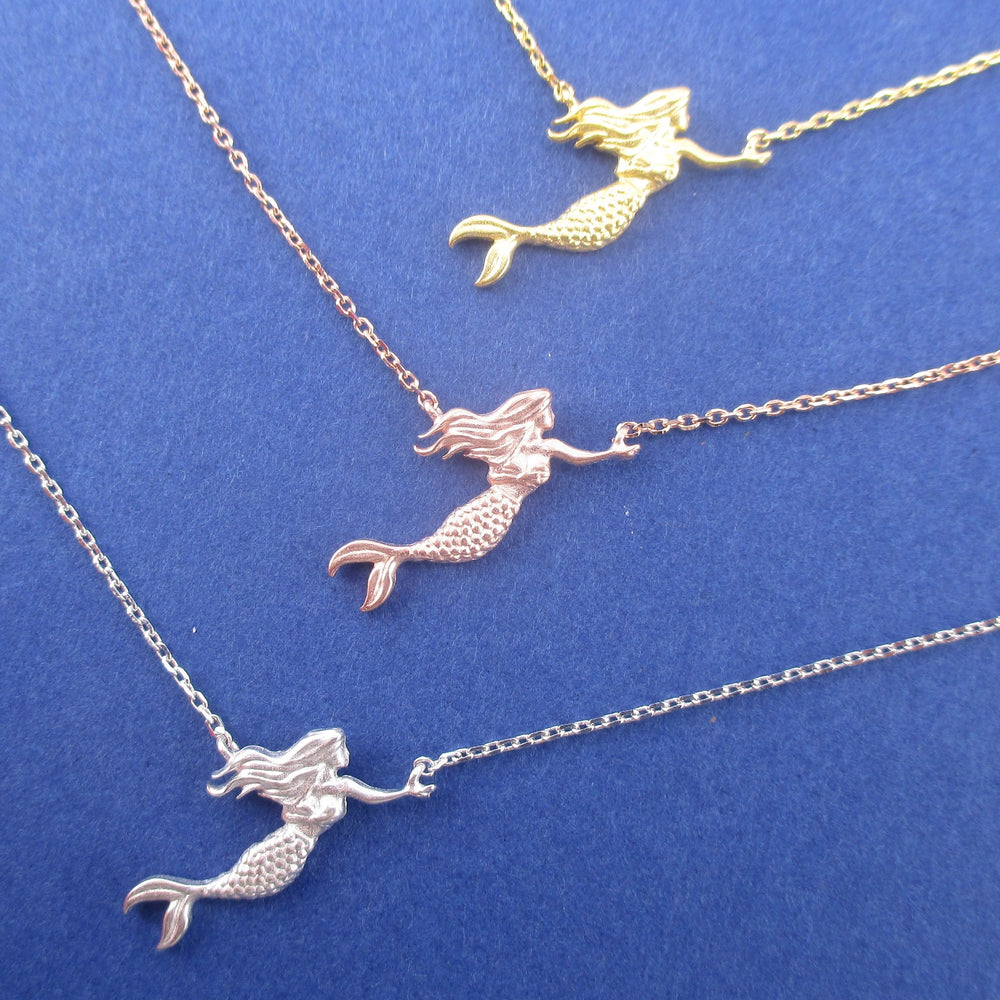 3D Mermaid with Flowing Hair Shaped Pendant Necklace