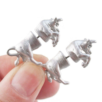 3d-miniature-taurus-bull-shaped-front-and-back-stud-earrings-in-glittery-silver