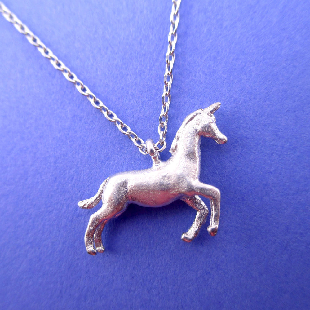 3D Unicorn Horse Shaped Pendant Necklace in Silver | Animal Jewellery