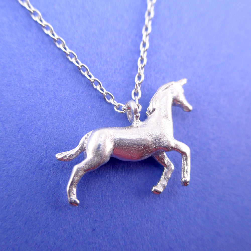 3D Unicorn Horse Shaped Pendant Necklace in Silver | DOTOLY