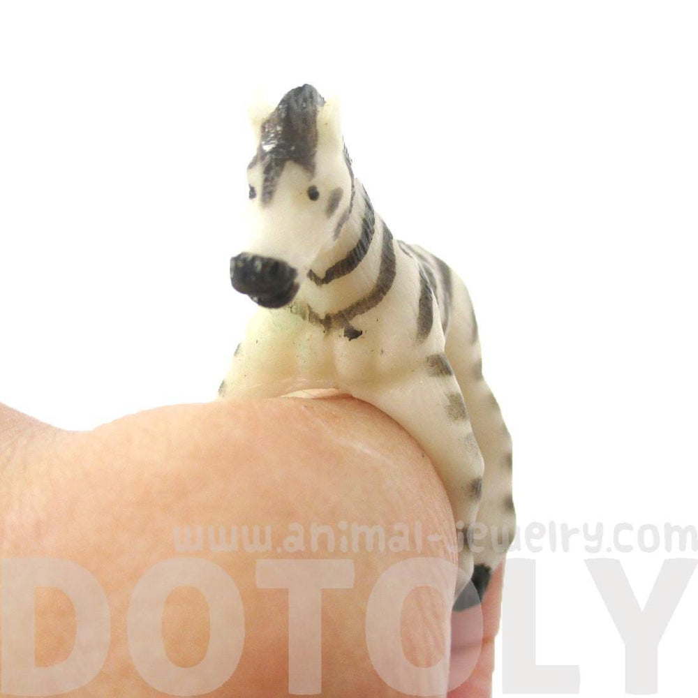 3D Zebra Horse Figurine Shaped Animal Wrap Ring for Kids | US Size 3 to size 6 | DOTOLY