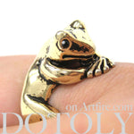 Frog Toad Animal Wrap Around Hug Ring in Shiny Gold - Size 4 to 9 Available | DOTOLY