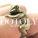 Frog Toad Animal Wrap Around Hug Ring in Brass - Size 4 to 9 Available | DOTOLY