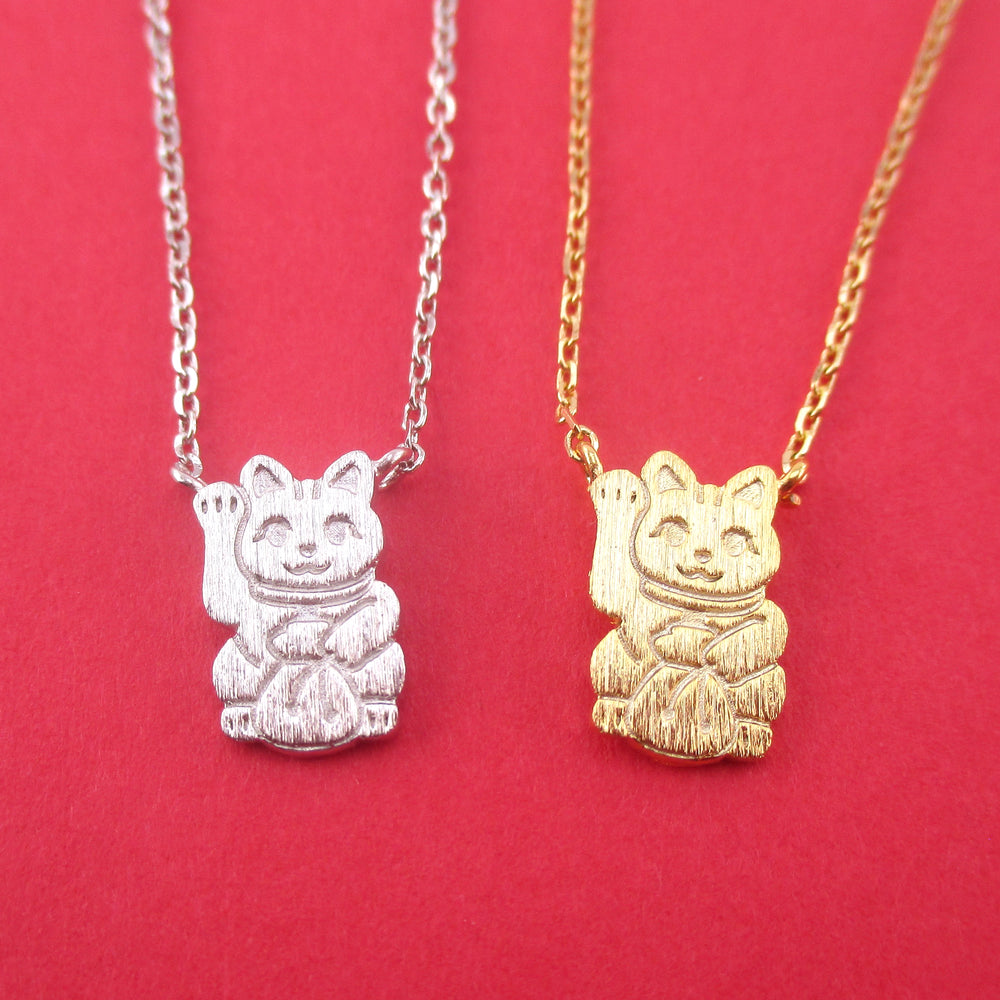 Maneki-neko Lucky Fortune Cat Calico Japanese Bobtail Pendant Necklace in Gold